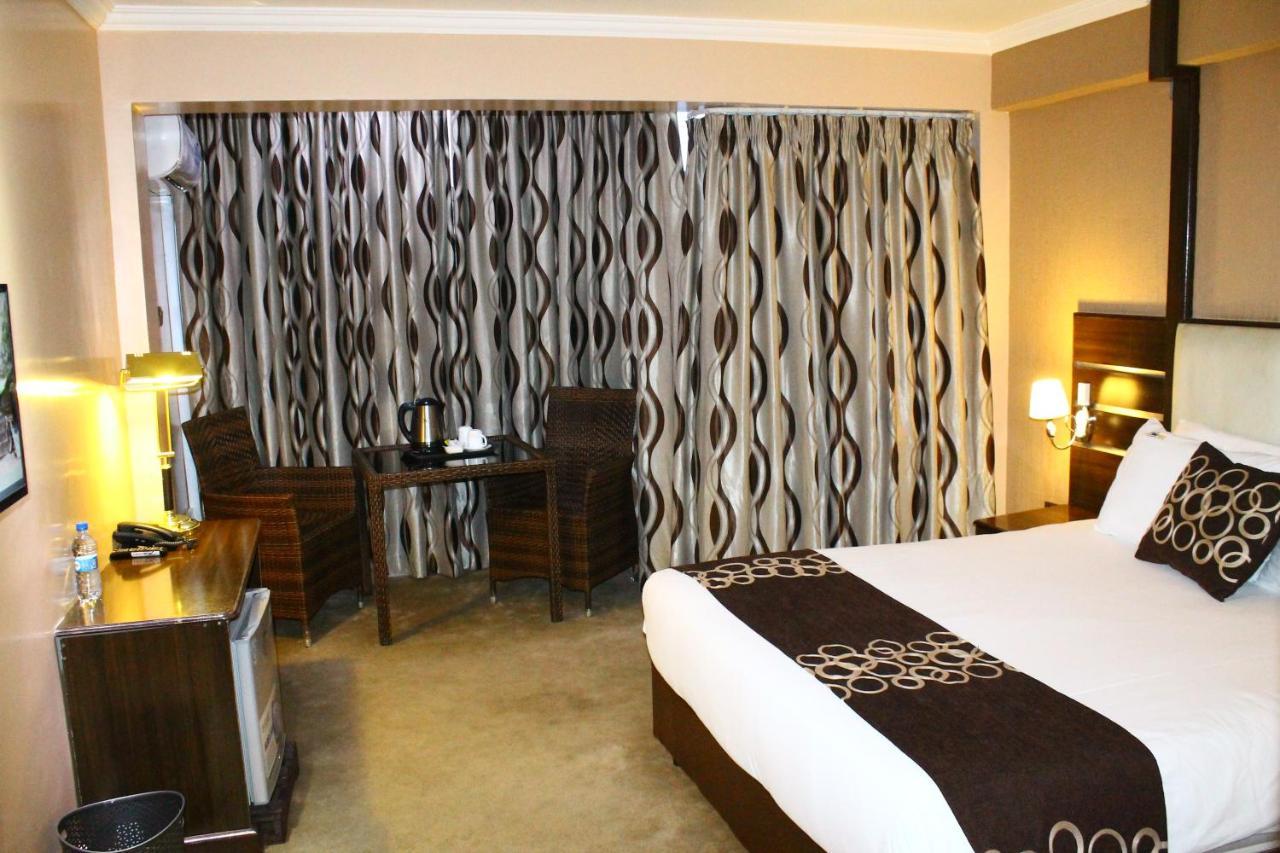 Airport Landing Hotel Nairobi Exterior photo