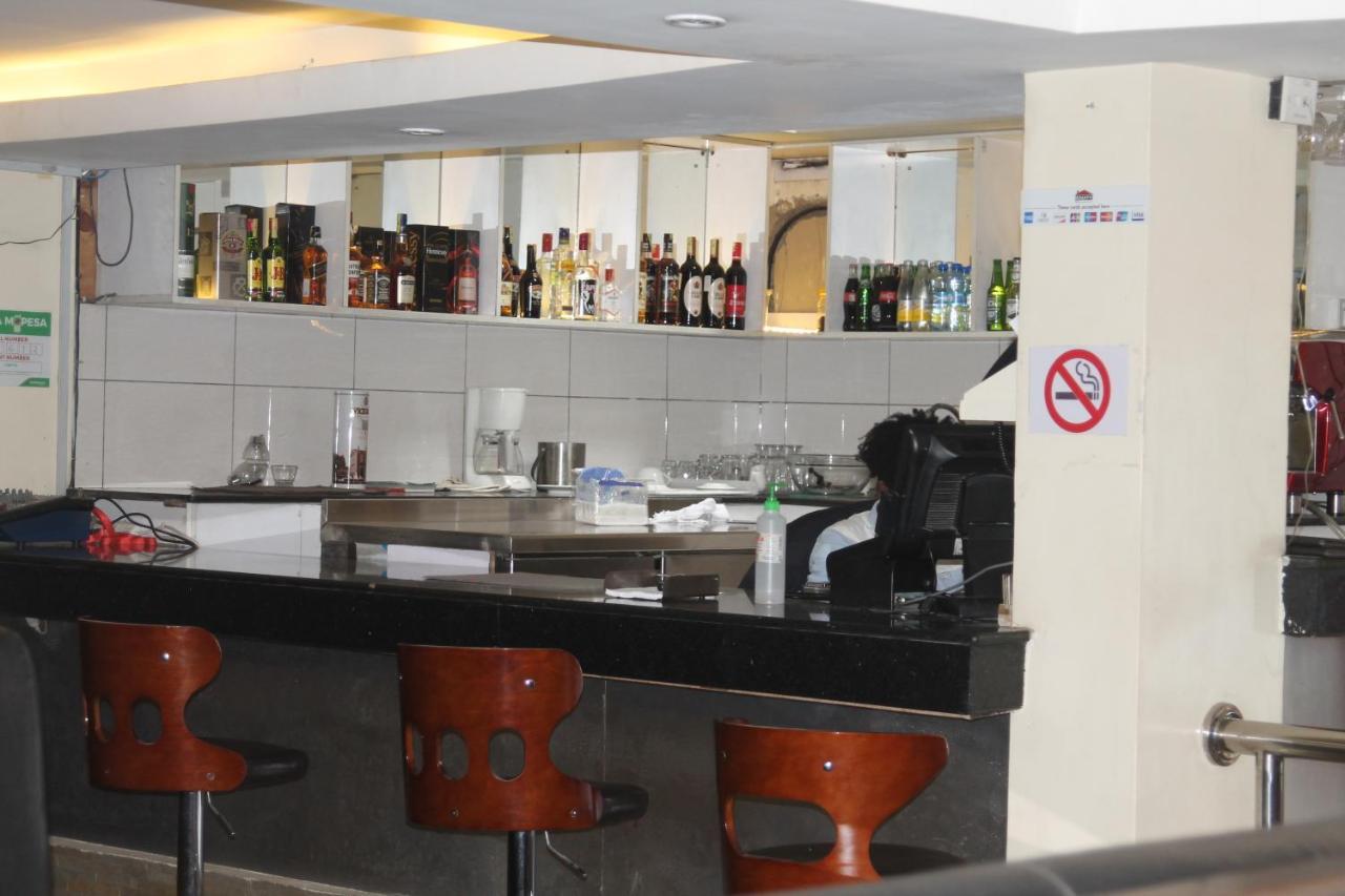 Airport Landing Hotel Nairobi Exterior photo