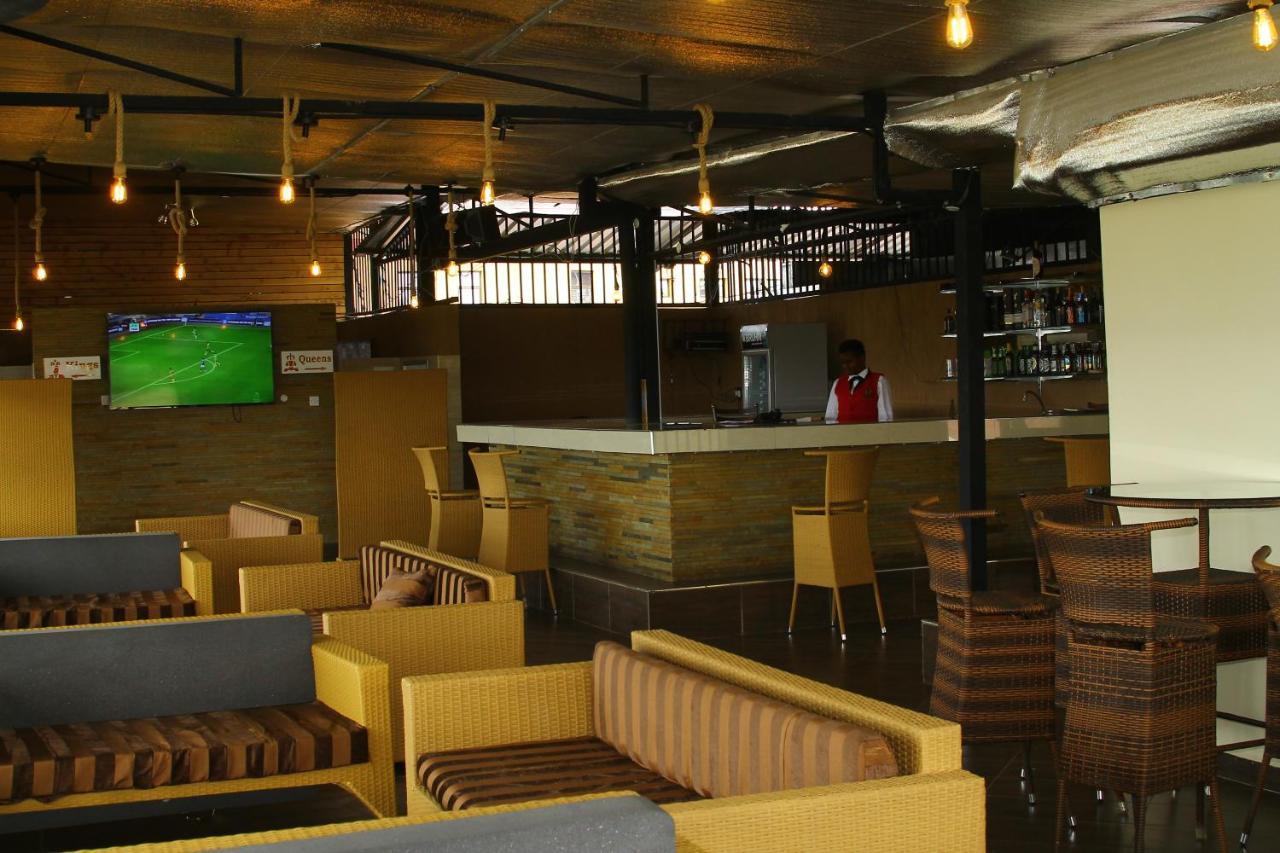 Airport Landing Hotel Nairobi Exterior photo