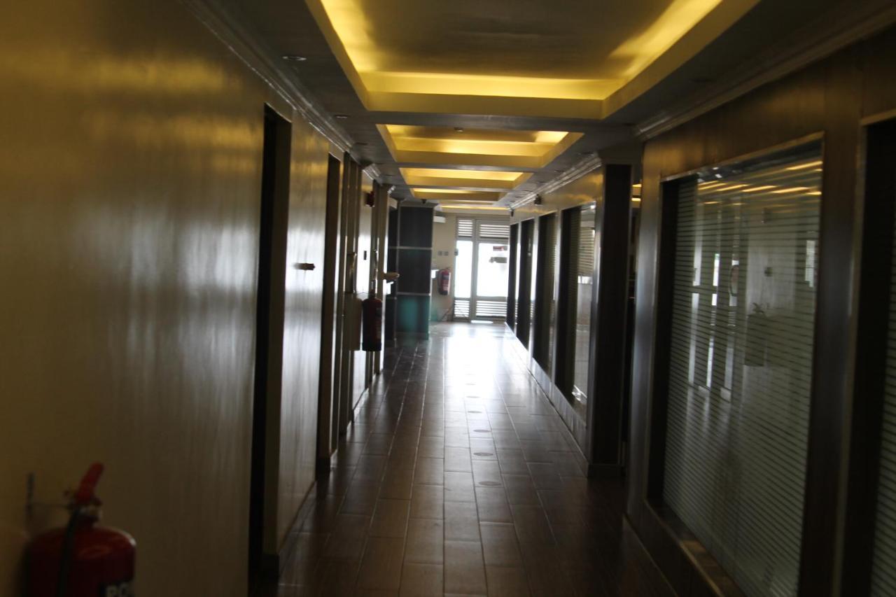 Airport Landing Hotel Nairobi Exterior photo
