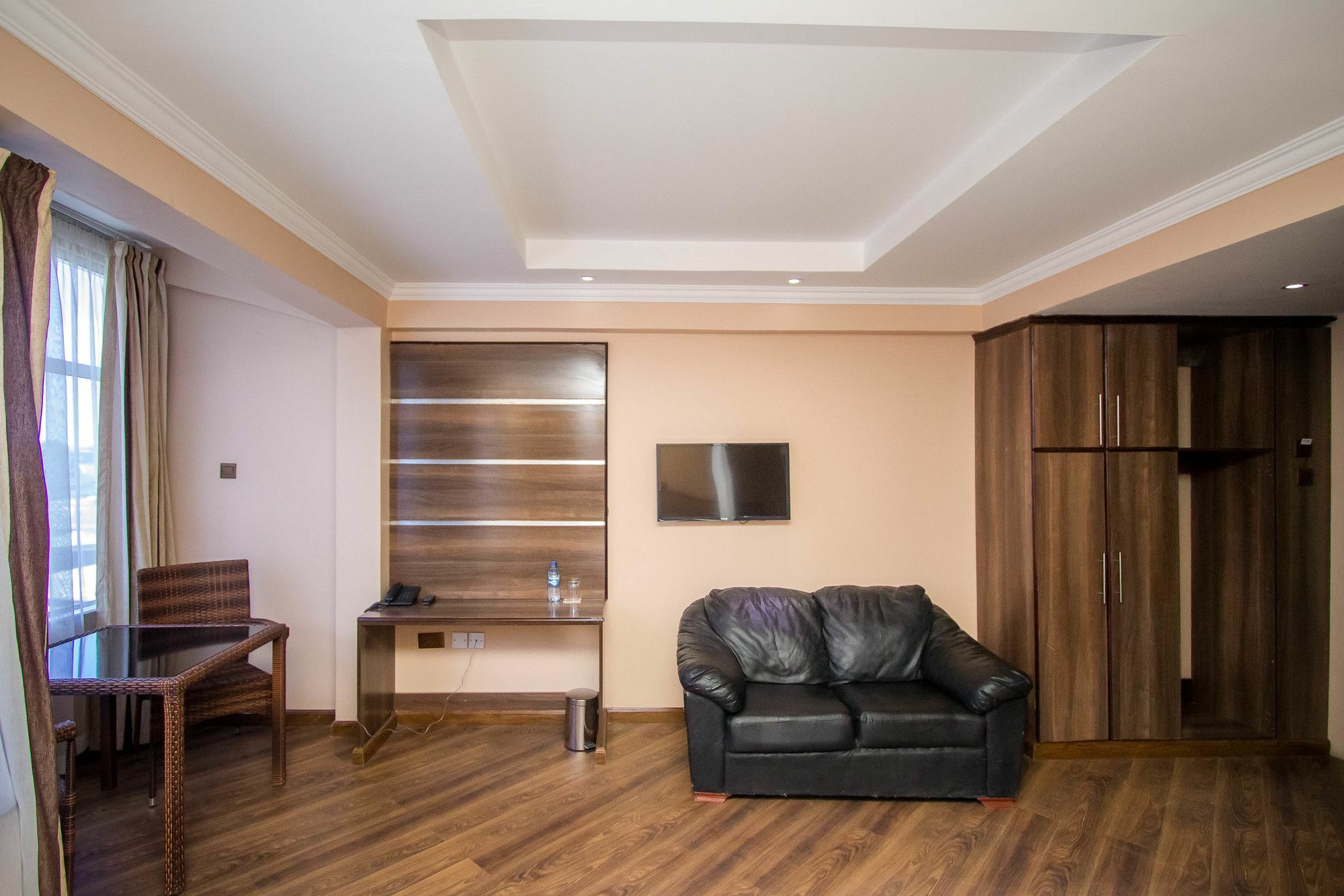 Airport Landing Hotel Nairobi Exterior photo